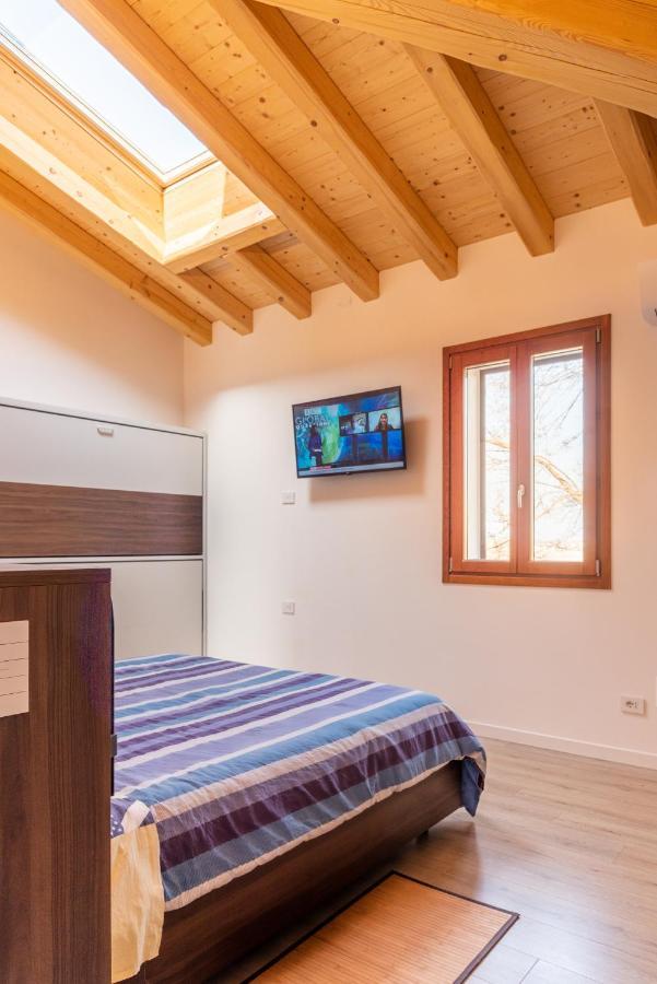 Relais Des Roches Bed & Breakfast Sona Bagian luar foto