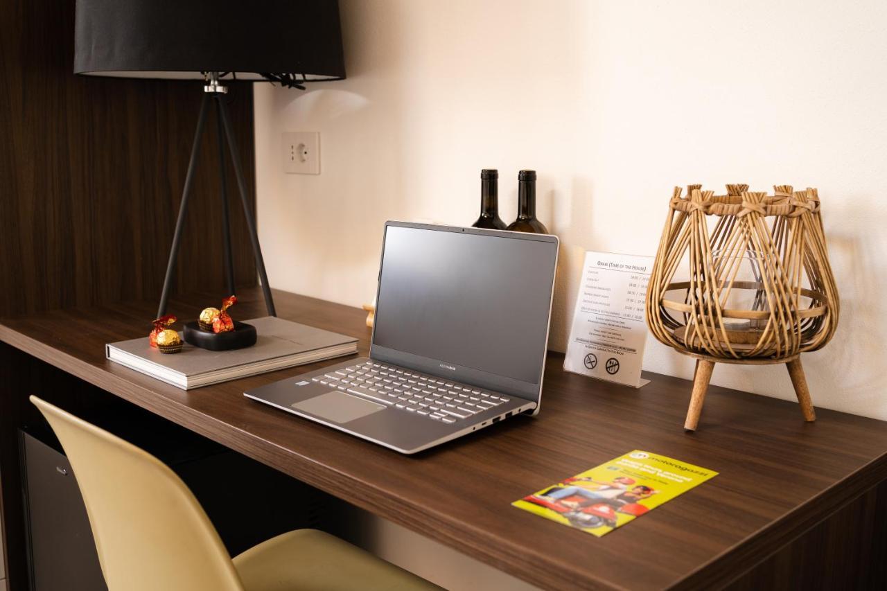 Relais Des Roches Bed & Breakfast Sona Bagian luar foto