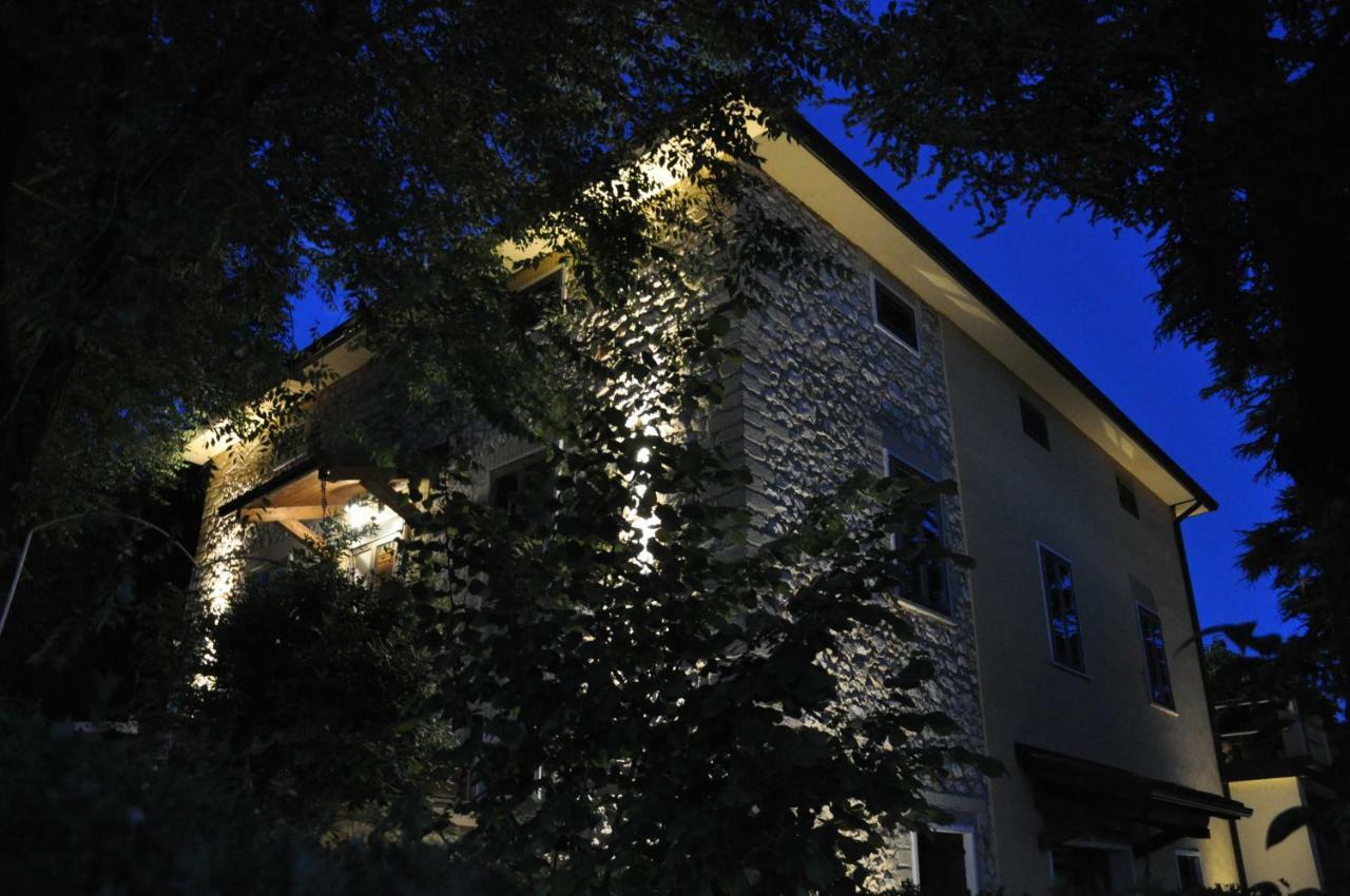 Relais Des Roches Bed & Breakfast Sona Bagian luar foto