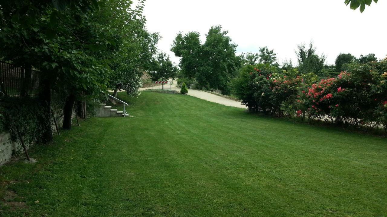 Relais Des Roches Bed & Breakfast Sona Bagian luar foto